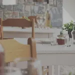 Elite 